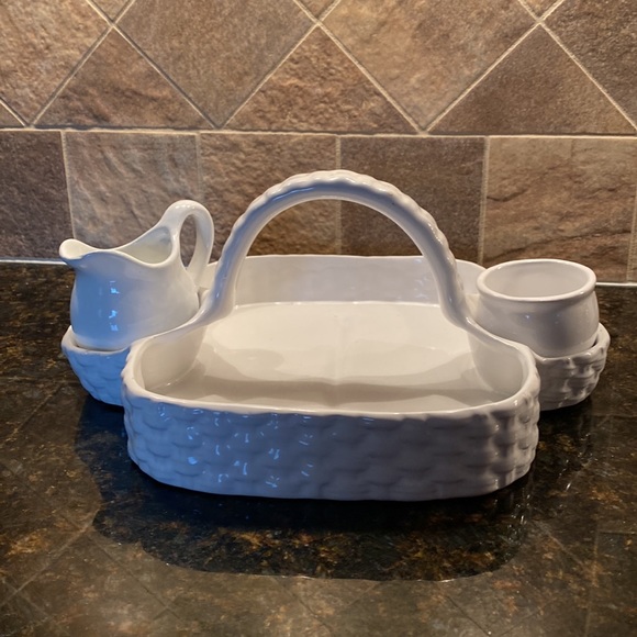 Neuwirth Portugal Basketweave Scone or Berry Tray - Picture 3 of 7